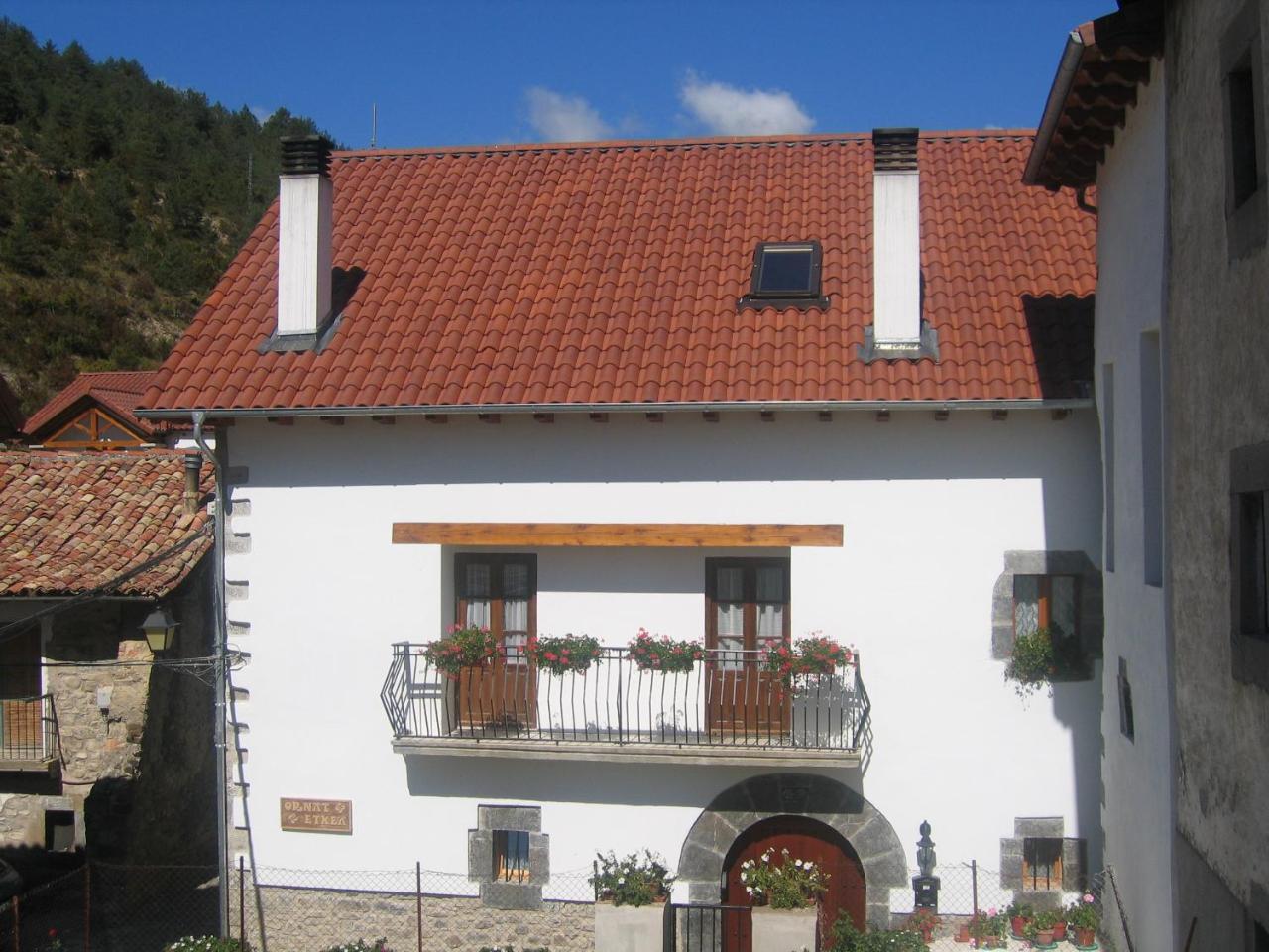 Casa Rural Ornat Etxea Vidangoz 외부 사진